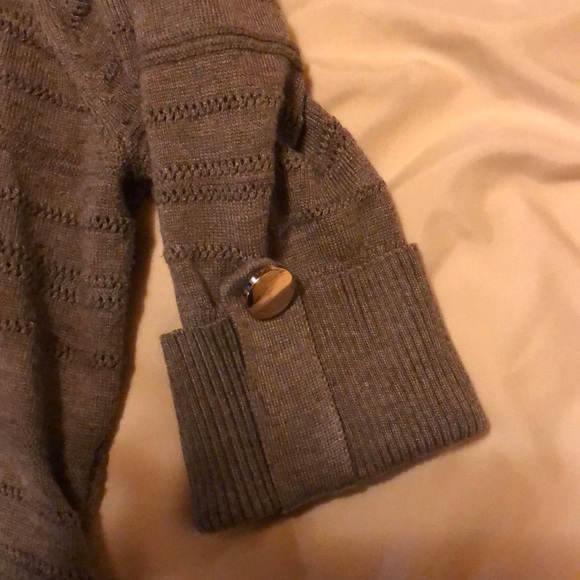 Sweater - Picture 3 of 5